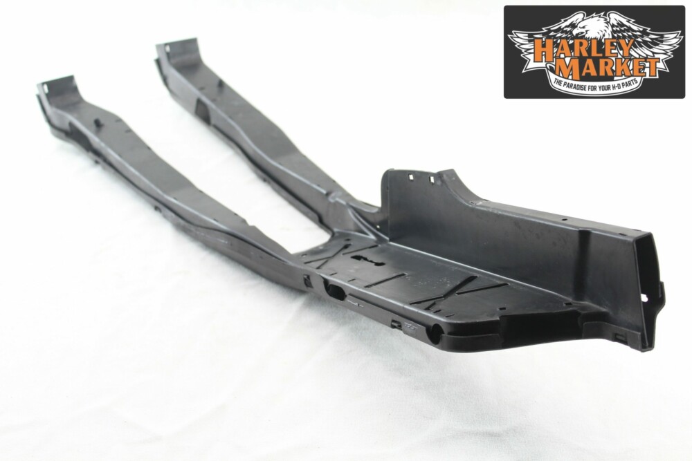 Plastica passaggio impianto elettrico Harley Davidson FLHT/C/X/R