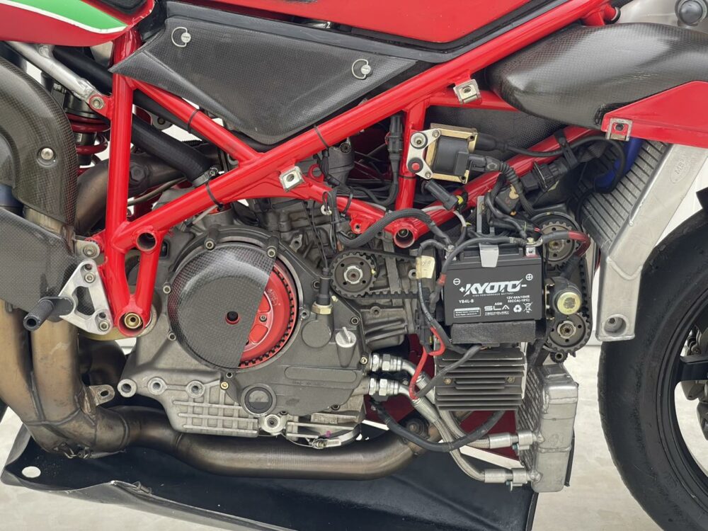 Ducati 996rs anno 2000 assemblato con pezzi originali Ducati Corse