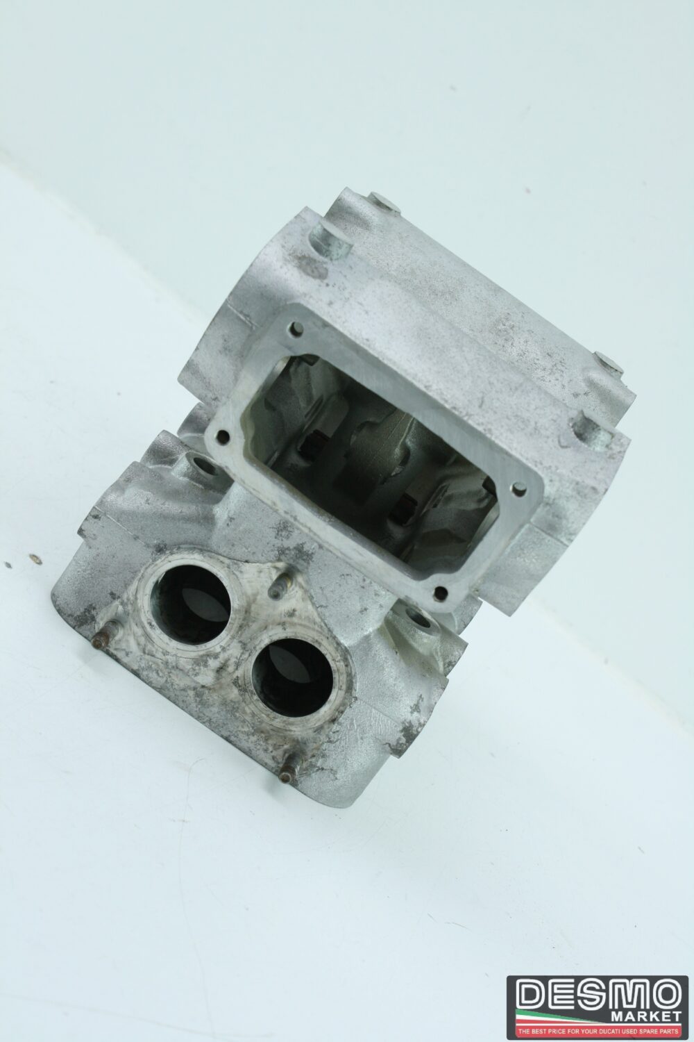 Ducati 996 996S 996 SPS 2000 9L engine cylinder head - Image 4